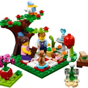 LEGO Seasonal Romantic Valentine Picnic (40236)