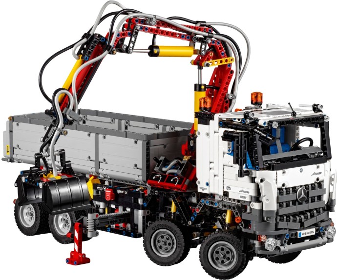 LEGO Technic Mercedes-Benz Arocs 3245 (42043)