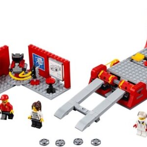 LEGO Speed Champions Ferrari FXX K & Development Center (75882)